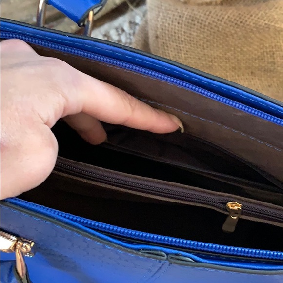 Blue Crossbody bag - Picture 4 of 6